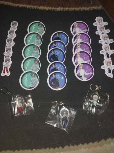 Exorcist_Twins_'s tweet photo. https://t.co/cnxo7FQxzx
you can pre order what we don't have or you can order what we have in stock through the pre order form~!
#alnst #alienstage #merch #alienstagemerch https://t.co/uESmmgOMlk
