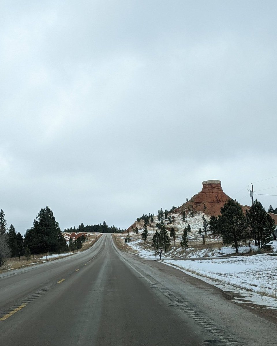 Hoping to get out and explore Wyoming this winter?
 
Always plan ahead and check the road conditions before you head out. Learn more about winter driving safety in Wyoming: travelwy.com/4pszDlq

📍Weston County

#ThatsWY #Wyoming #WyomingUSA #WyoLife #VisitTheUSA