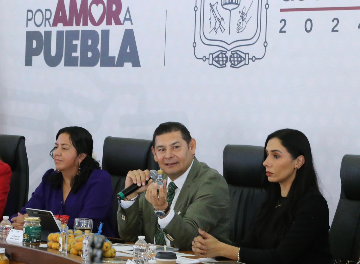 PoderNoticiaPue's tweet image. 👨🏻‍⚖️ La Auditoría no será “garrote político” ni negocio: Armenta

➡️ @armentapuebla_ aseguró que la @AsePuebla debe conducirse con seriedad...

➡️ Entérate aquí: shre.ink/qLWv

@Gob_Puebla 

#PoderNoticiaPue #DondeTuVozSeEscucha