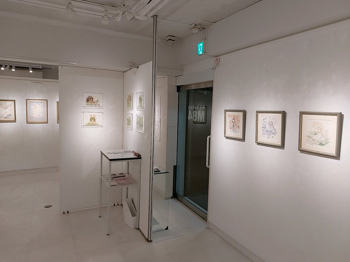 Masa_Art_'s tweet photo. 今週の月曜日から始まったART GALLERY M84さまでの「素敵な現代水彩画展」、なんか・・・癒される、優しくなれる、とっても素敵な空間に出来上がりました。お待ちしてます、12/13の5PMまで。 https://t.co/KE8kopFYZY