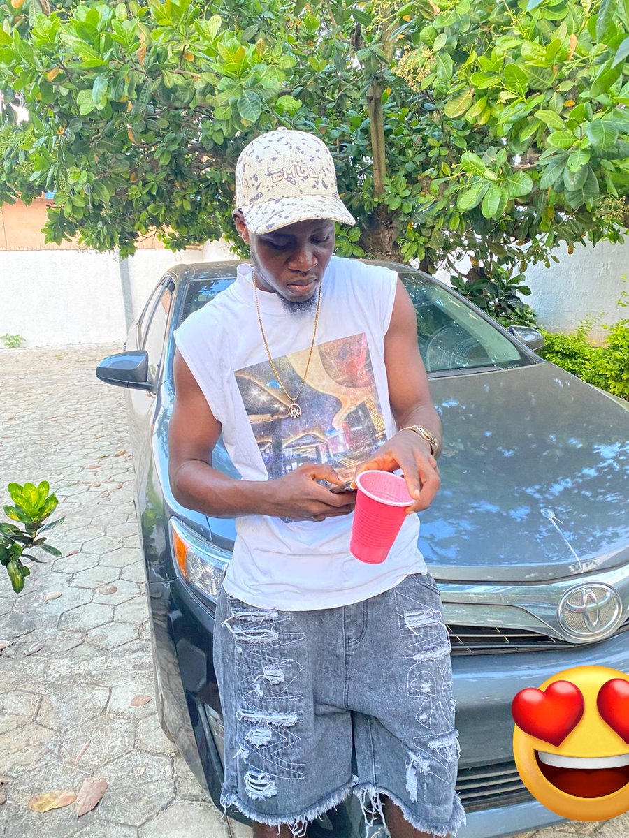 EmproJFund05's tweet photo. To another trip around the sun🥂I’m grateful🙏🏾🎉🥂

#30BG family wish me well🥂⭐❤️
#5iveAlive❤️🐐 https://t.co/tzJI8rSB2s