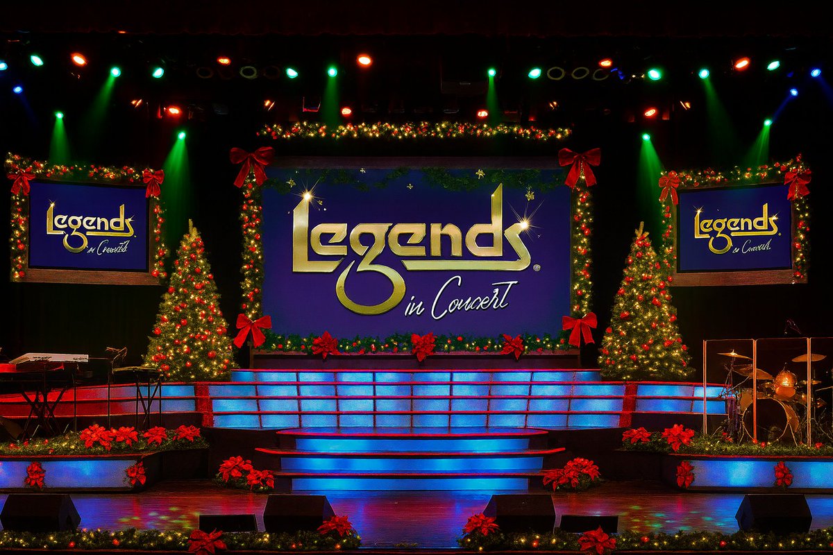 We've got the stage set and ready on this #matineemonday! Join us for A Merry Country Christmas at 3pm today! 🎄🎶🎁🎵