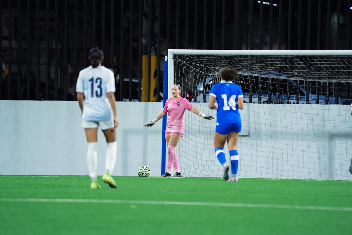 victoria moore tweet media