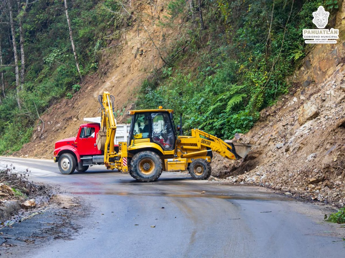 PoderNoticiaPue's tweet image. #Pahuatlán 🚜
🚨 Gobierno y población realizan faena en Pahuatlán.
@Gob_Puebla

Más información ⤵️ 
facebook.com/share/p/1EuNx5…

#PoderNoticiaPue 📰💯