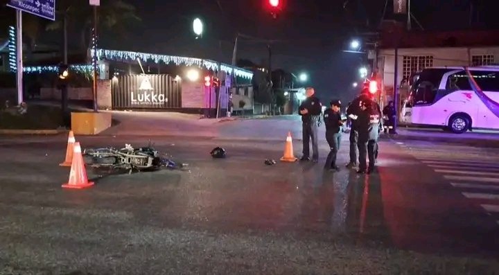 PoderNoticiaPue's tweet image. #Xicotepec 👮
🚨 Tripulantes de una motocicleta sufren accidentes en Xicotepec de Juárez, Puebla.
@FiscaliaPuebla
@SSPGobPue

Más información ⤵️ 
facebook.com/share/p/1FPNfM…

#PoderNoticiaPue 📰💯