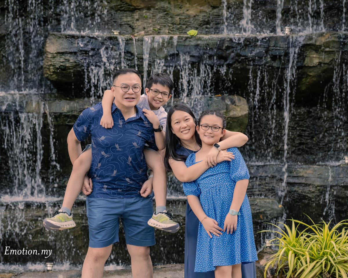 andylimdotcom's tweet image. #familyportrait #photography #family #portrait #emotioninpictures #andylim

View more at emotioninpictures.com
