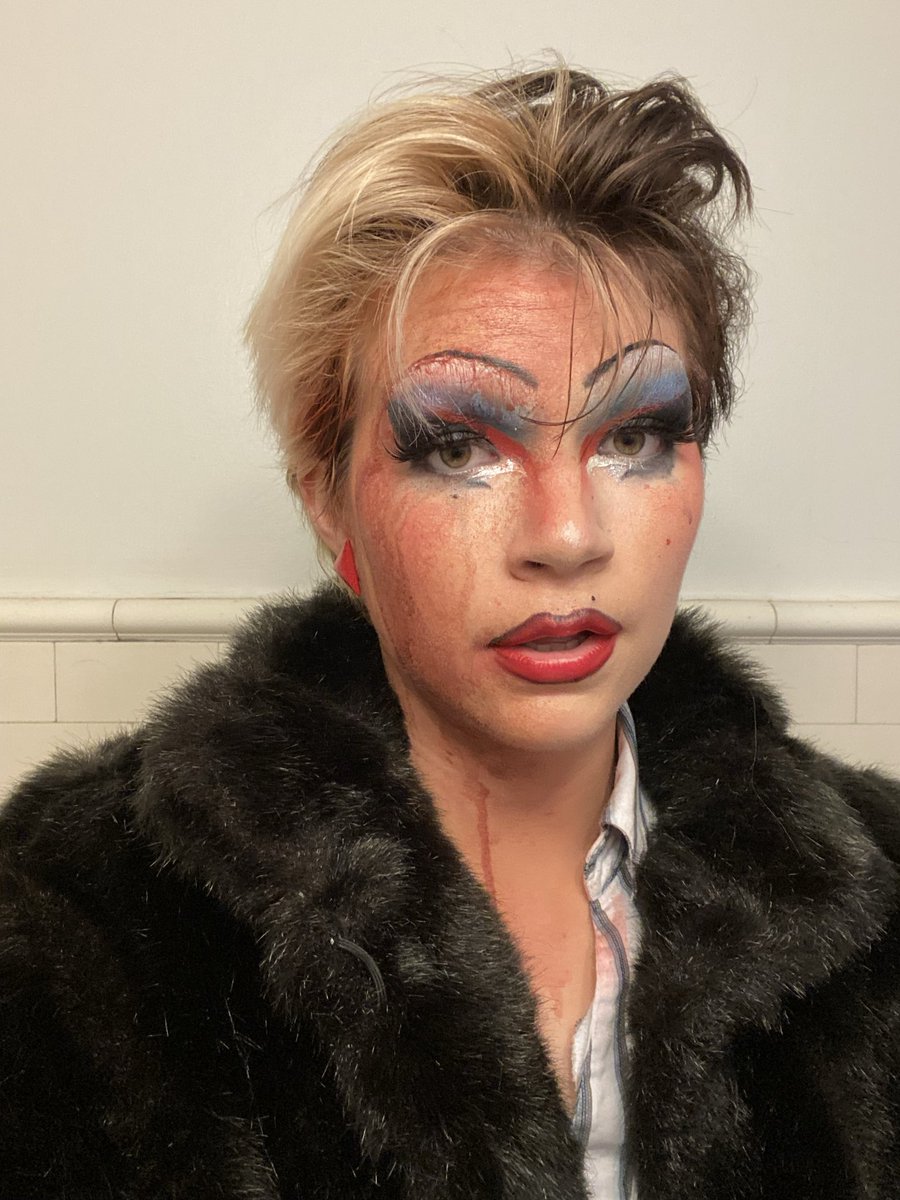 lightdontstopme's tweet image. A day late but #idkhowtwtselfieday