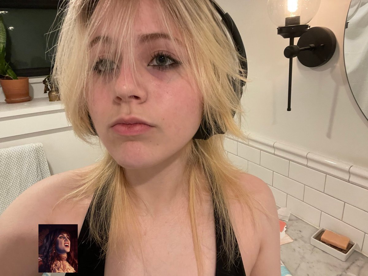 messmerlover's tweet image. I&apos;m austine and this is what i create 😛🍁