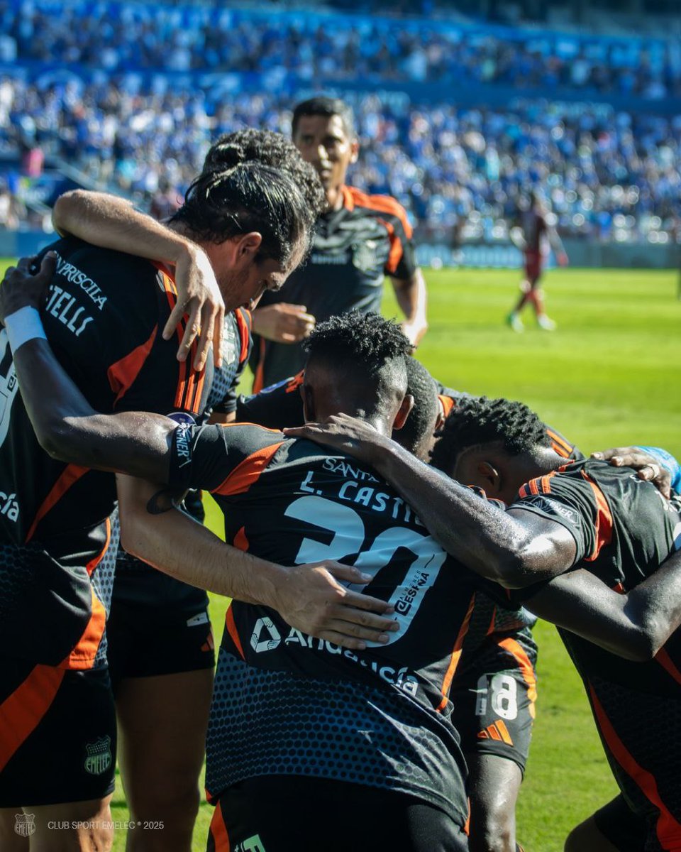 CSEmelec's tweet image. 𝕾𝖎𝖊𝖒𝖕𝖗𝖊 𝖈𝖔𝖓𝖙𝖎𝖌𝖔, 𝖇𝖔𝖒𝖇𝖎𝖑𝖑𝖔. 💙⚡

Mañana, con fe y garra por esta camiseta.

#MasUnidosQueNunca #DaleEmelec 🔵⚡