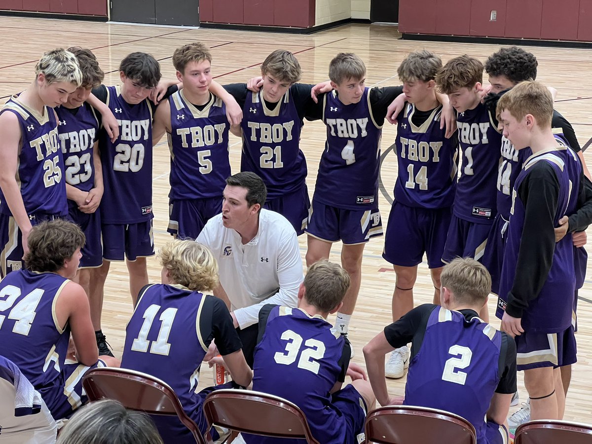 robrash's tweet image. Freshmen Trojans with the W!!! Pulled out a nail biter 39-37 against a solid SCW squad with the #juice!! @tbhs_ad @TBHS_Boys_Hoops