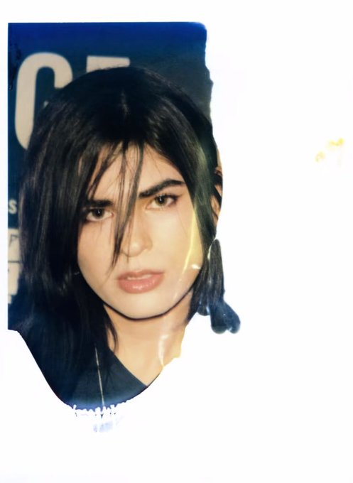 underscores reportedly decapitated after getting a vintage polaroid taken!