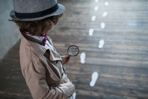 atinygremlin's tweet photo. the mysterious fucking detective is my role model. maybe one day ill be as mysterious AND as fucking as them..... sigh... https://t.co/NJ3YEScqle