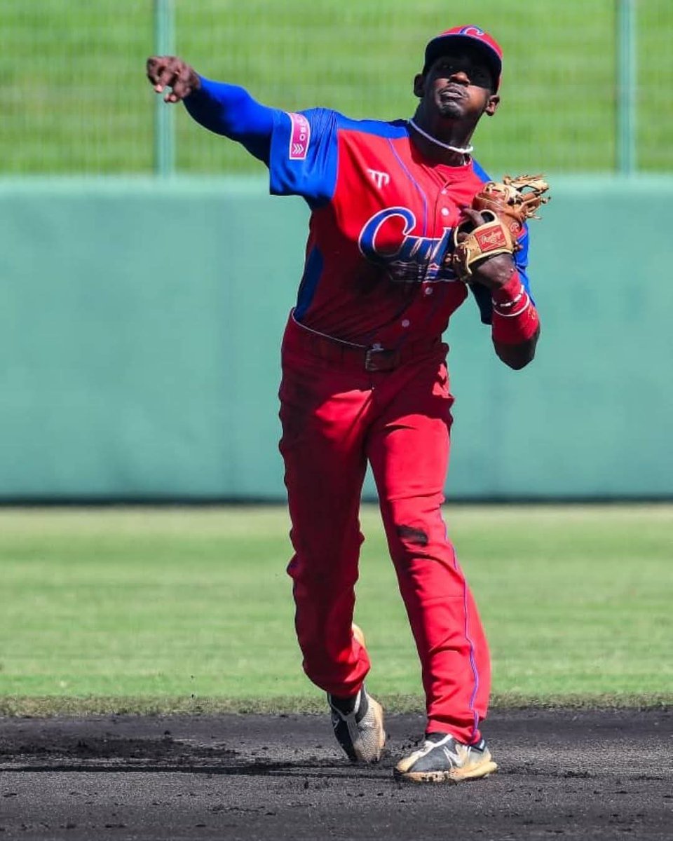 yusseff305's tweet image. ☑️🇨🇺 Este lunes, Juan Reinaldo Pérez Pardo, presidente de la Federación Cubana de Béisbol, confirmó que en el 2026 estarán siete jugadores y un entrenador contratados por la Federación Cubana en el béisbol japonés.

🔹 Liván Moinelo (SoftBank Hawks) 
🔹 Raidel Martínez (Yomiuri…