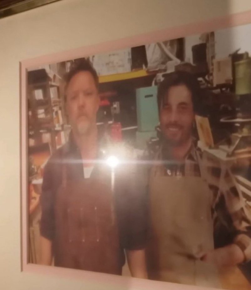 Parecen unos PNGs XD, Scott los ayudo a posar xd