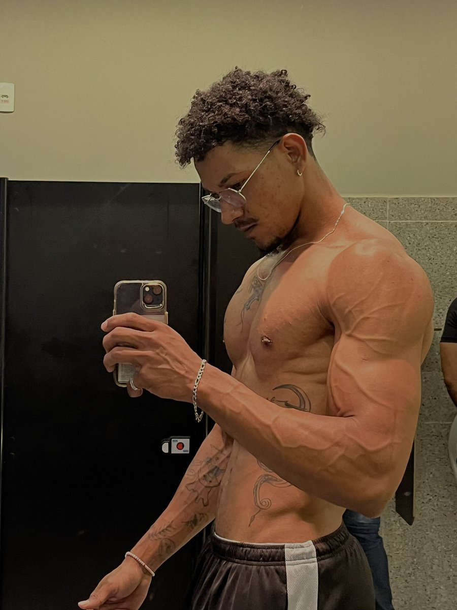 httpskaike's tweet image. Treininho de peito