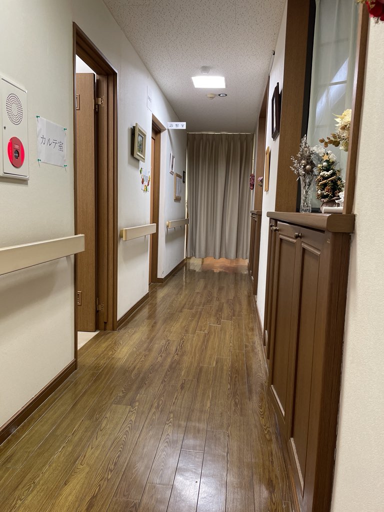 futwork2010's tweet photo. お尻、切開した😭 https://t.co/H6w4iVNr9O
