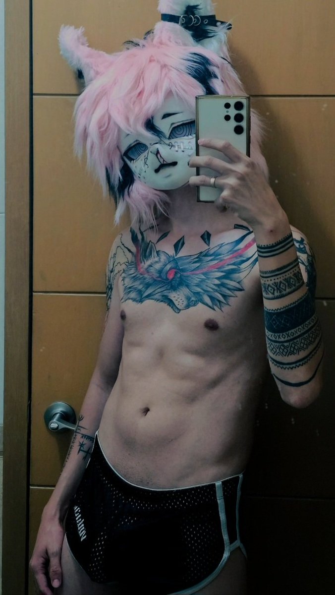 ChandlerRainer's tweet photo. Smash or pass? https://t.co/5wiyGYnHTv