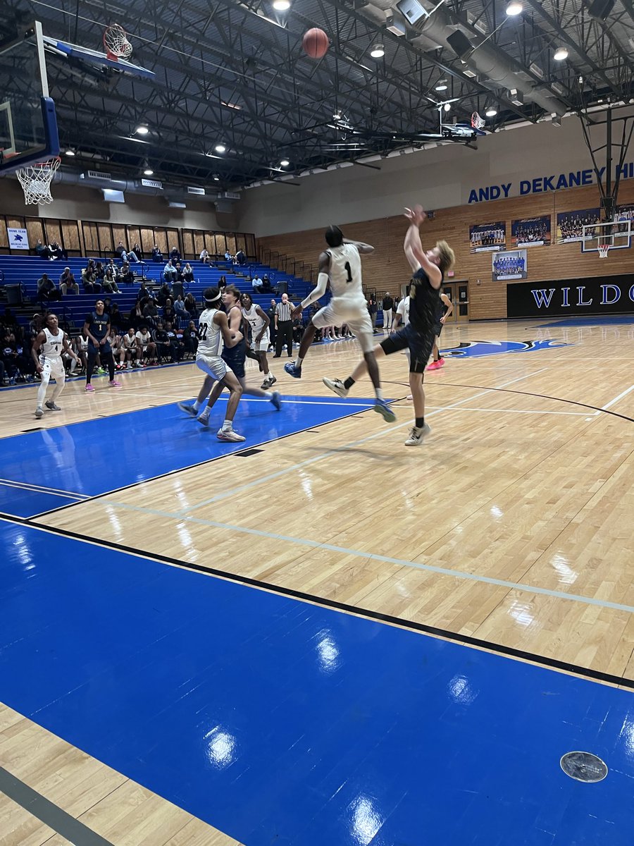 SpringISDAthl's tweet image. Game night for Dekaney Boys Basketball as they take on Lake Creek! 🏀 @Dekaneywildcat @DekaneyFootball