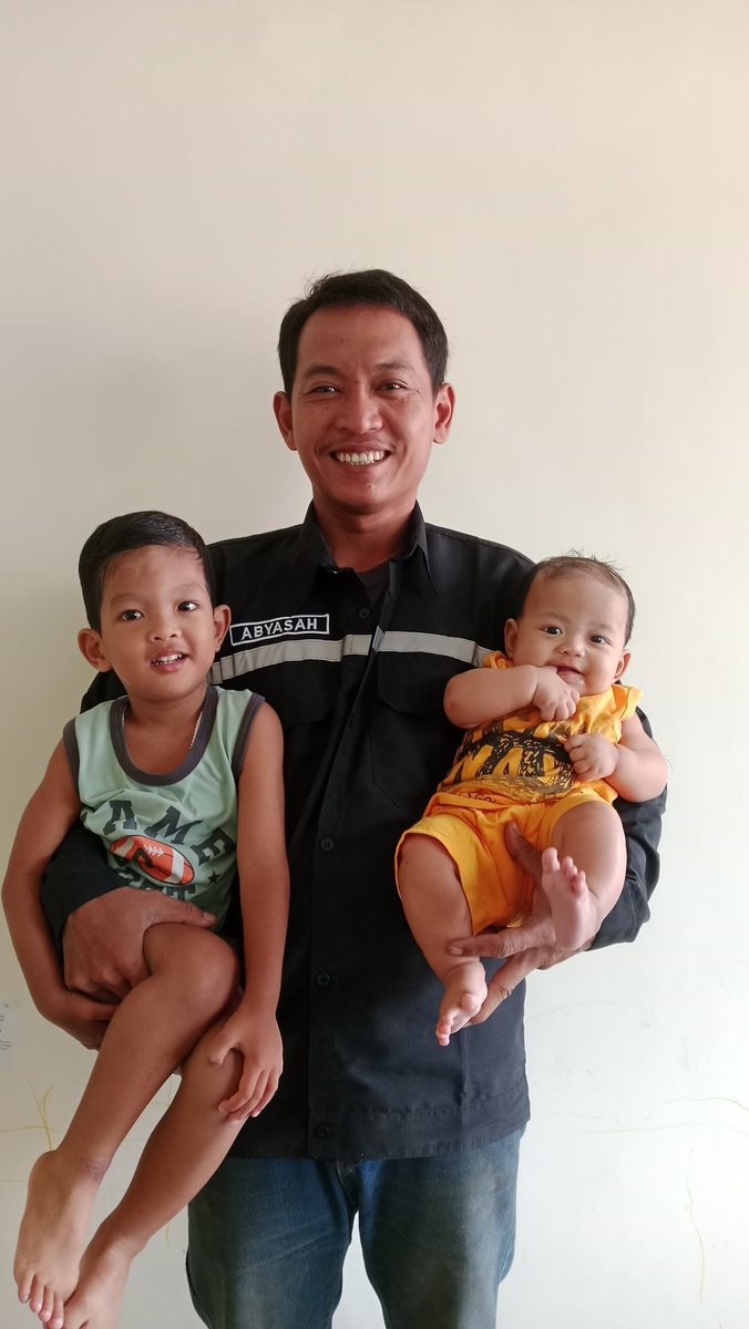 senooopppyyy's tweet photo. Semarang, Des 2022                          Malang, Des 2025
Jujuuuurrr kangen hidup di Semarang🥺 https://t.co/zBg6U2UEHT