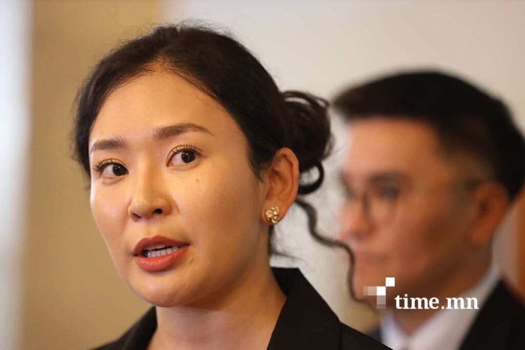 -Надаас санал асуулгүйгээр нэр оруулсан байсан учир хасаж өгөхийг хүссэн байгаа. УИХ-ын гишүүний хувьд Засгийн газрын үйл ажиллагаанд хяналт тавьж ажиллана. time.mn/n/131190