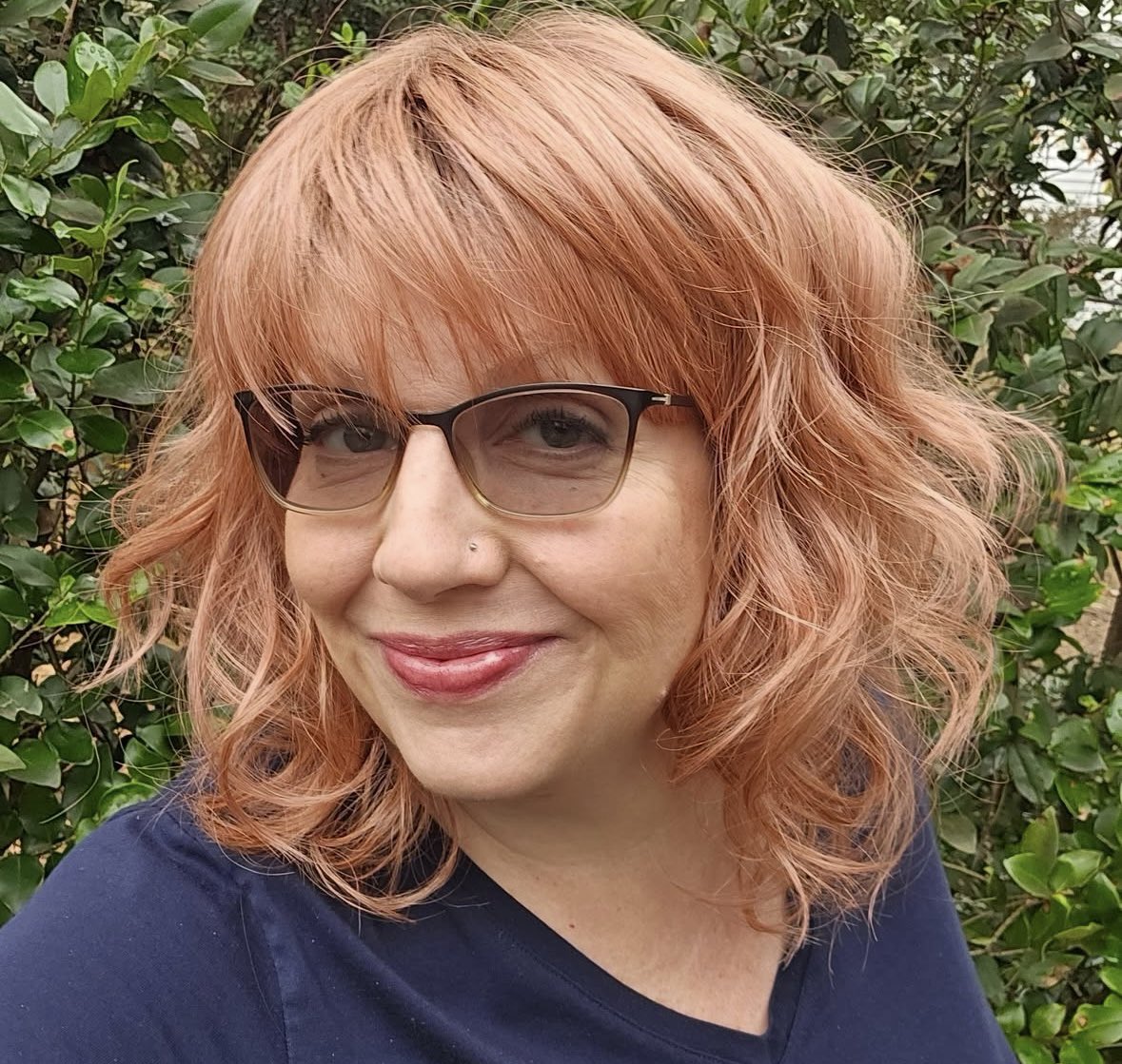 Our Breezy Wavez wig in Dusty Rose looks stunning on Angi! 🤩

#wigs #wig #pinkwig #alopecia #chemo