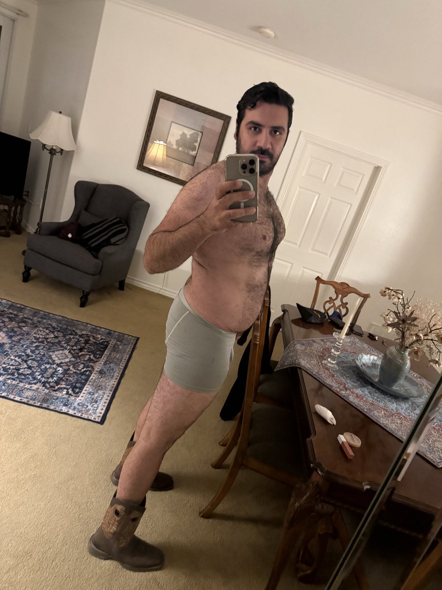 Archibearbottom's tweet photo. #Gay #LGBT #Gay_bear #Bearded_man #Hairy_chest #Hairy_Body  #Boots https://t.co/fYo7d6WOBJ