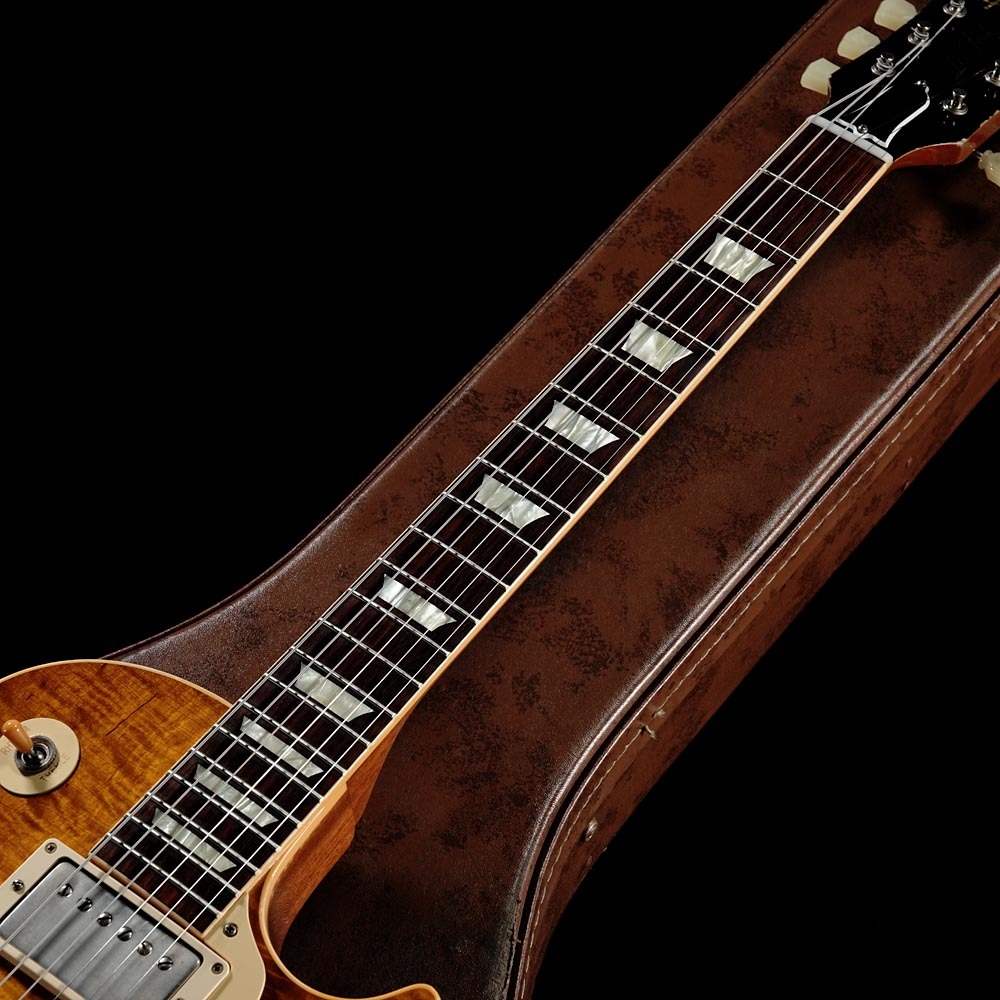 1484shibuya's tweet image. トムマーフィーがエイジドだけでなくペイントも行った2016年製、True Historic 1959 Les Paul Reissue Hand Select Murphy Burst and Agedが入荷！！木材もHand Selectならではの素晴らしい杢となっています。
store.ishibashi.co.jp/view/item/0000…
#Gibson #customshop #murphy #lespaul #historic #true