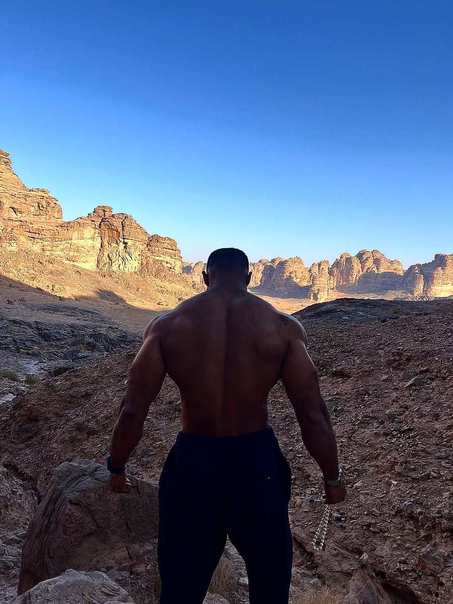 RodneyRemix's tweet photo. Instagram - Ali Nawab - Fitness Coach - Saudi Arabia https://t.co/1Hl7PkZ8tV