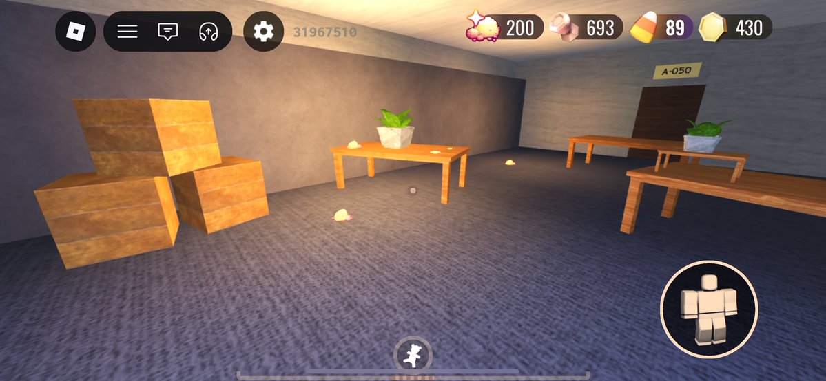 GreenEmeraldyt's tweet image. I sure love playing doors, grinding in the rooms #ROBLOX #robloxdoors