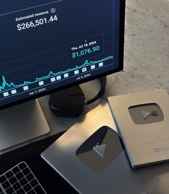 David_TornAI's tweet image. Want to learn how to make $500+ per day on YouTube?

I’m giving away my Complete YouTube Growth &amp;amp; Monetization Guide for FREE!

To join:

1️⃣ Follow me
2️⃣ Like &amp;amp; Retweet
3️⃣ Comment “YouTube”

First 100 people get a bonus cheat sheet!