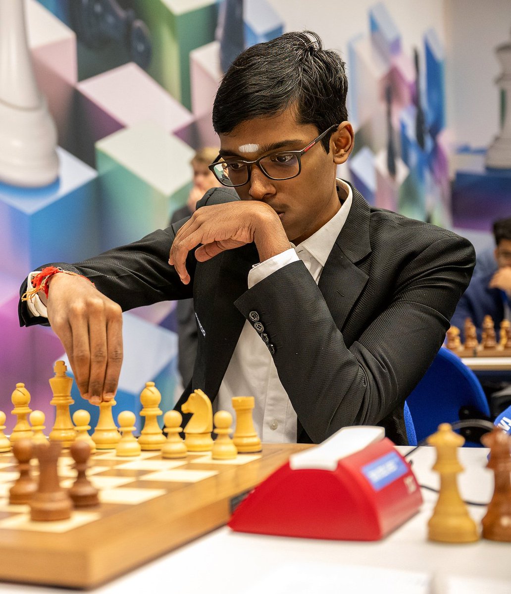 HPhobiaWatch's tweet image. 🇮🇳19 year old - Chess Grandmaster 

🇨🇳55 year old - Soros Lundraider