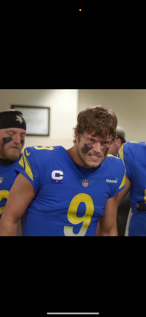 Mark Henry tweet media