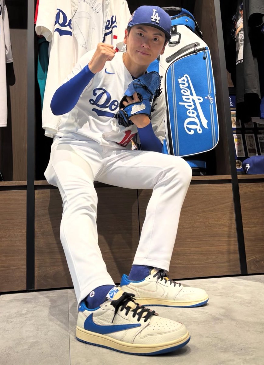 Dodgers 山本由伸選手所有のTravis Scott x Fragment x Air Jordan 1を