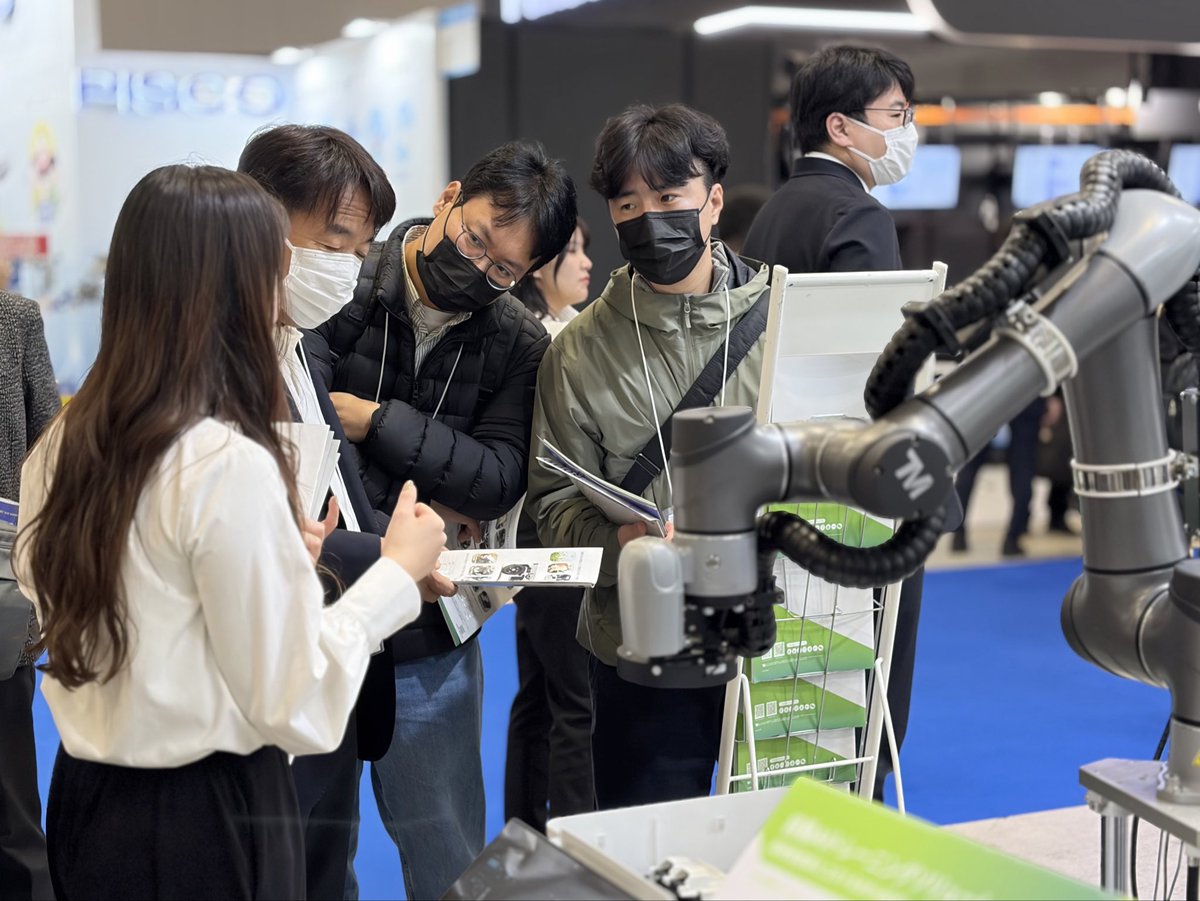 techmanrobot's tweet image. Kicking off #iREX2025 with the TM Auto AI Training Solution! It cuts setup costs by 90% and lets the TM AI Cobot learn and adapt on its own—fast, smart, and effortless.
👣 See it up close at East Hall 7, E7-32.
#Tokyo #Robot #Robotics #TM #TMAICOBOT #TechmanRobot10Years
