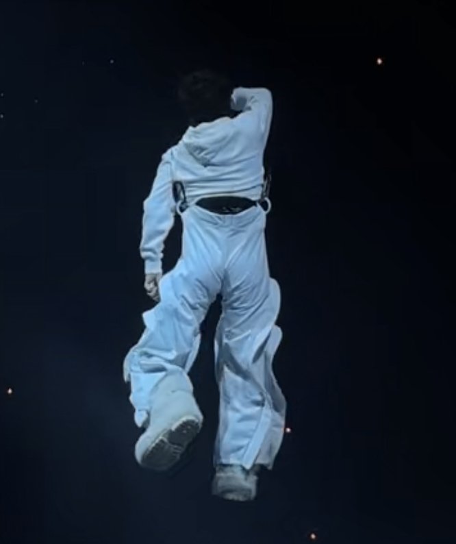 SarahJimne14021's tweet image. W haci se sintió el humberto 

#DCC