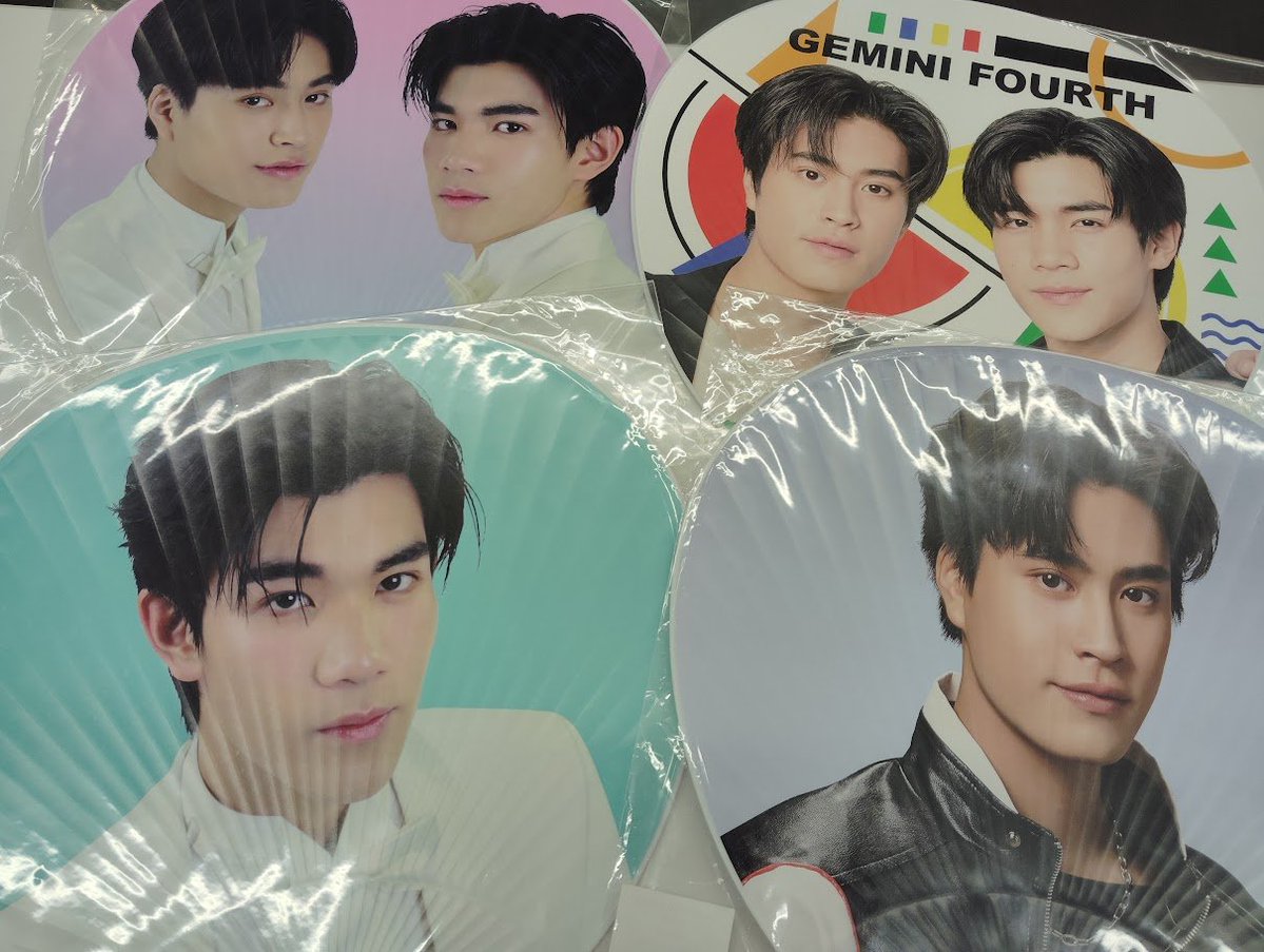 kbooks_cinema's tweet image. 【入荷情報】
珍しいお品物が入荷しました。
＃GeminiFourth　うちわが入荷です。
＃じぇみふぉ　＃GMM　＃kbooks