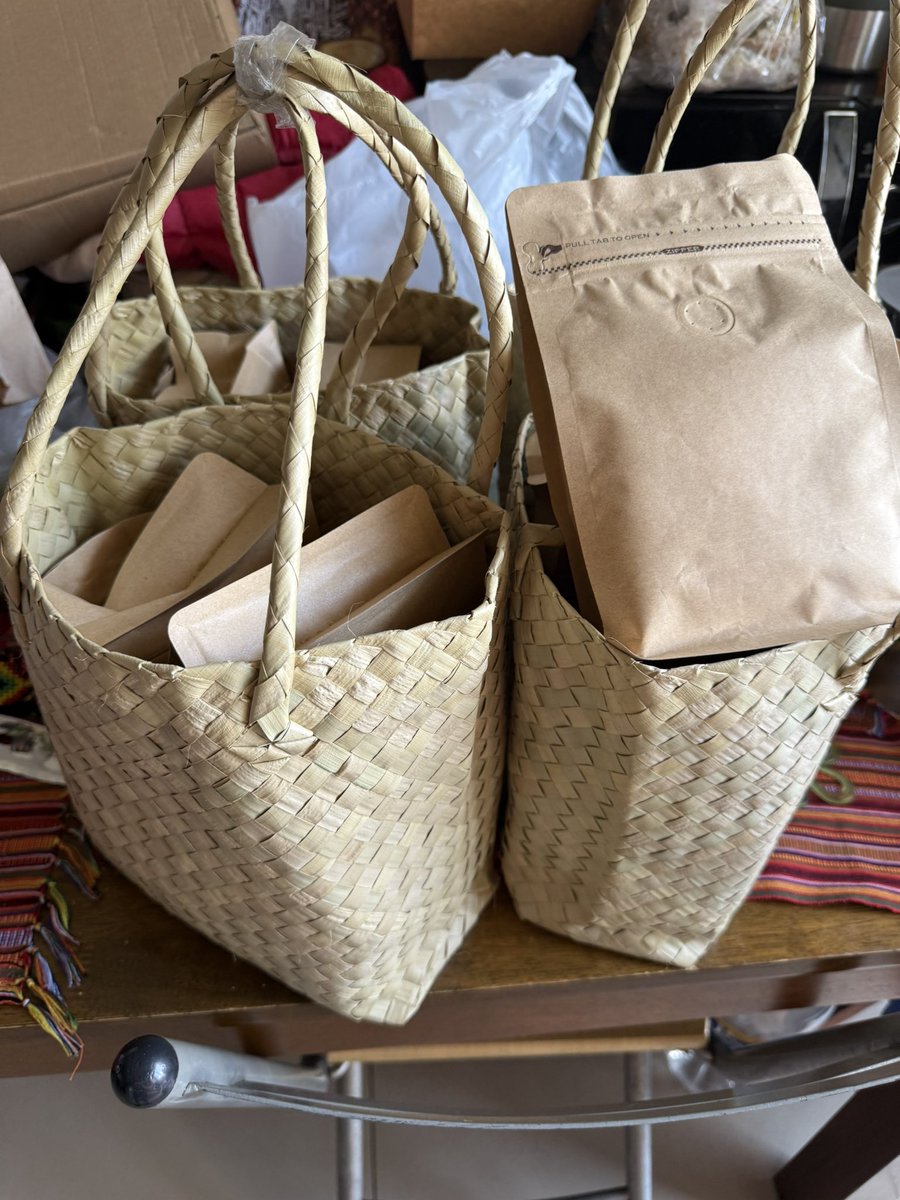 TeddyBaguilatJr's tweet photo. Selling online. Liberica coffee ng mga Mangyans in Mindoro. Para sa Kabuhayan. At makatulong na din sa mga KapaTed na IPs. P360 for 250 grams. GCash or Bank transfer. Pick up rider in QC. Message me https://t.co/77Mp13EiBS