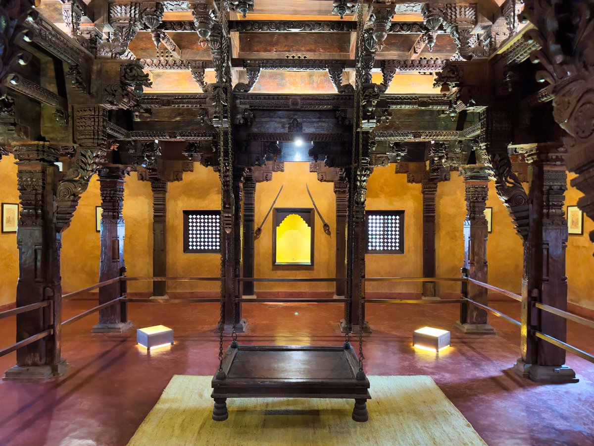 photomithra's tweet image. Travel back in time Hasta Shilpa Heritage Village, in Udupi. This isn&apos;t just a museum - it&apos;s a remarkable open-air sanctuary where history comes alive! 

I did 2 mistakes here - not carrying my camera, and going around mid day (gets hot). Intend to correct these the next time I…