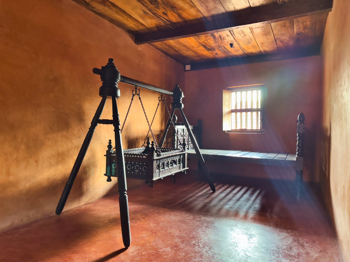 photomithra's tweet image. Travel back in time Hasta Shilpa Heritage Village, in Udupi. This isn&apos;t just a museum - it&apos;s a remarkable open-air sanctuary where history comes alive! 

I did 2 mistakes here - not carrying my camera, and going around mid day (gets hot). Intend to correct these the next time I…