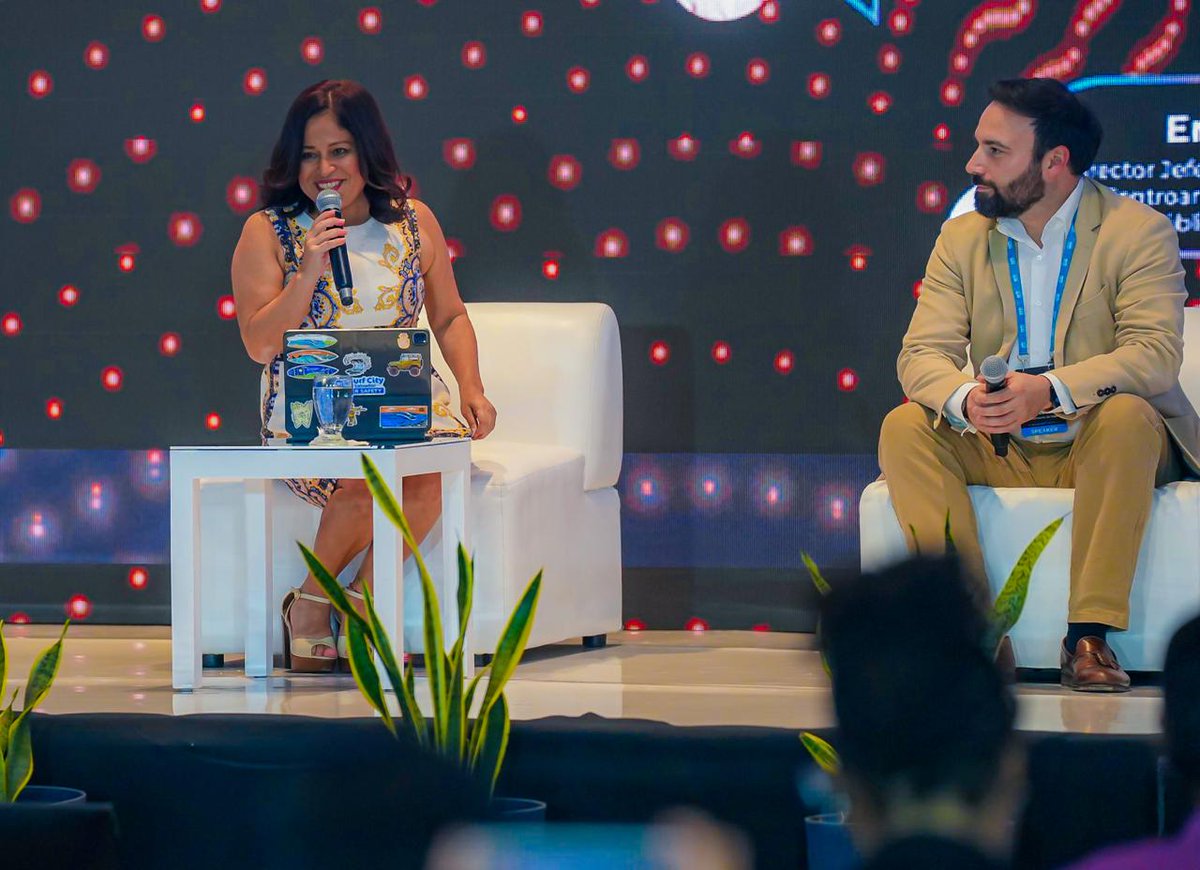 SecPrensaSV's tweet image. #GETForum2025 | Gobierno del Presidente Nayib Bukele concluye de forma exitosa foro global de emprendimiento y tecnología

El Gobierno del Presidente @nayibbukele continúa albergando el desarrollo de diferentes eventos internacionales de gran trascendencia en diferentes áreas,…