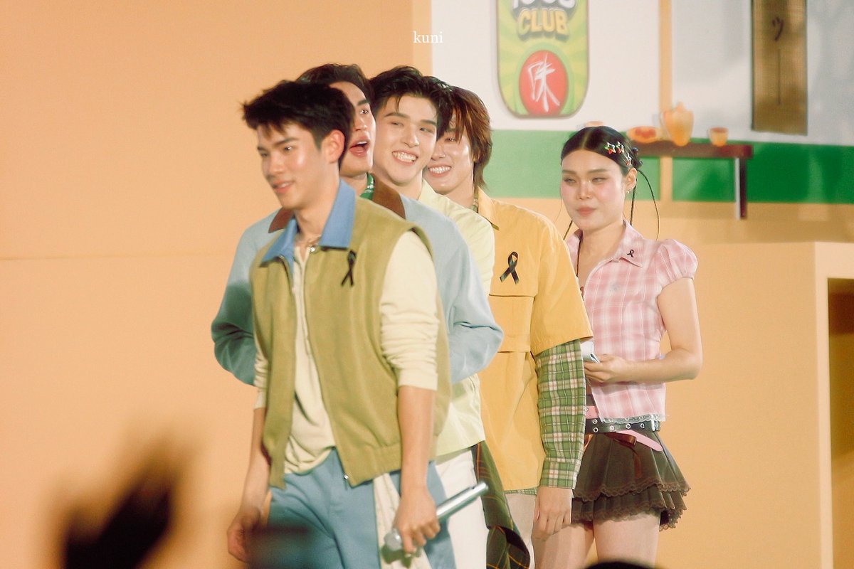 kunistudio's tweet image. พี่ฟ้าเลี้ยงน้องเมมากับมือของพี่ฟ้าเอง😬

☁︎ @skywongraveee @Hirunkit_ ✿ 

OishiClub GFSN

#รู้สึกดีทุกTeaที่เข้าแอปโออิชิคลับ
#OishiClubxSkyNani
#skywongravee #hirunkit_ 
#Fourthnattawat #Gemini_NT 
271125 : #สกายนานิ #skynani