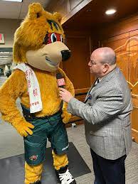 ICYMI:  extended <a href="/mnwild/">Minnesota Wild</a> pregame before taking on <a href="/EdmontonOilers/">Edmonton Oilers</a> as <a href="/BrandonMileski/">Brandon Mileski</a> &amp; <a href="/RadioFalness/">Kevin Falness</a> are joined by <a href="/Gorgamatic21/">Kevin Gorg</a> 

podbean.com/eas/pb-eiqay-1…

#mnwild are on the air NOW <a href="/KFAN1003/">KFAN1003</a> kfan.com/listen