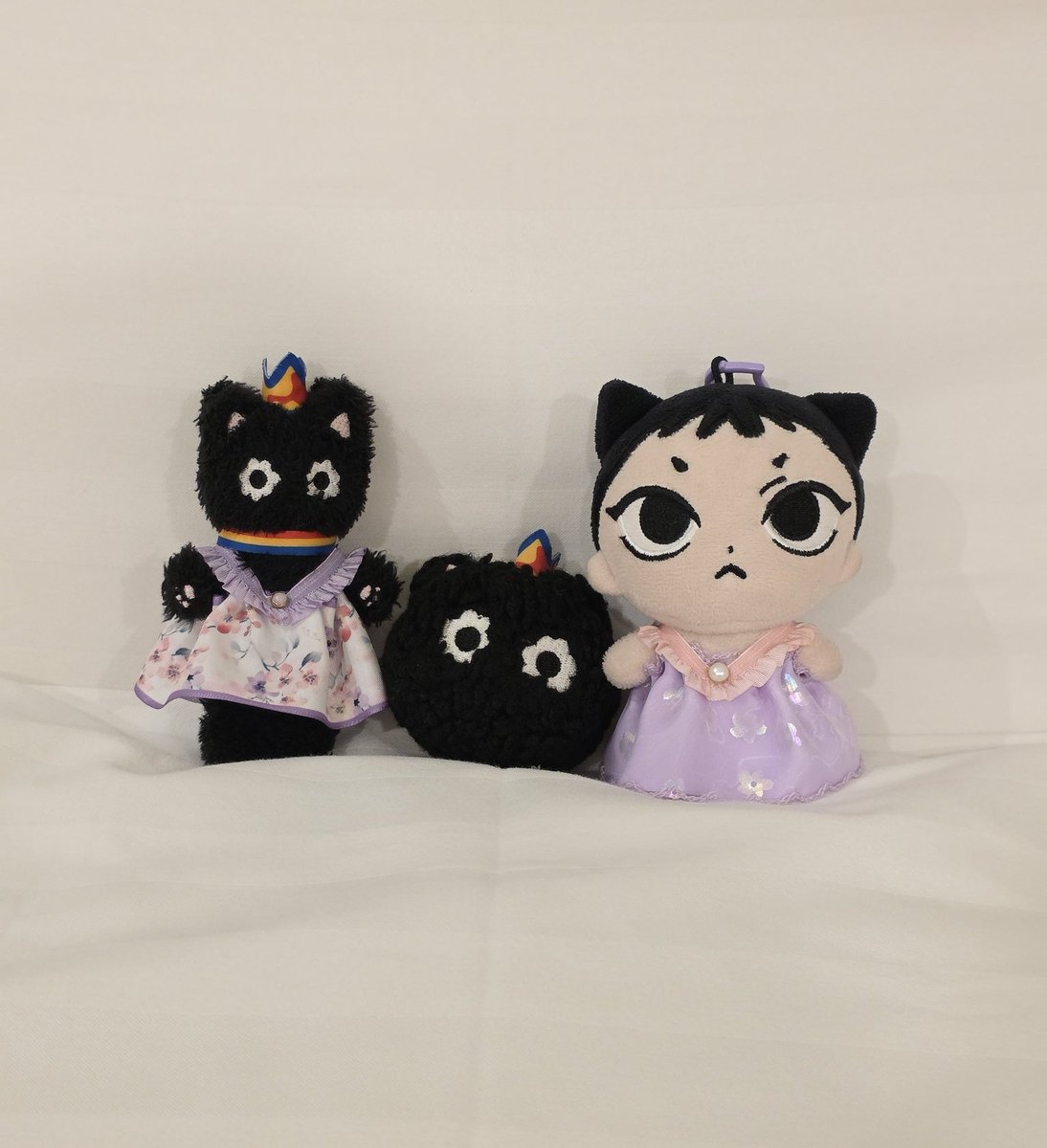 allof1981's tweet image. ใครสตรีม 1/12 เรามีของขอบคุณเล็กๆ น้อยๆ สำหรับคนสตรีม 
💜 ชุดให้ยัยเล่จิ๋ว/เหมียวเตนล์ 10 cm+ผ้าพันคอม่วง (เลือกลายผ้าด้านล่าง) โควต้า 5 ชุด
💜 ที่ห้อยโทรศัพท์  3 ชิ้น 
💜 ยางรัดผมแมวดำ 3 ใบ
#เลิฟลี่สตรีมเตนล์ได้ #StreamForTEN 
ทัก DM แปะหลักฐานสตรีม มาได้เลย (ส่งให้ฟรี)