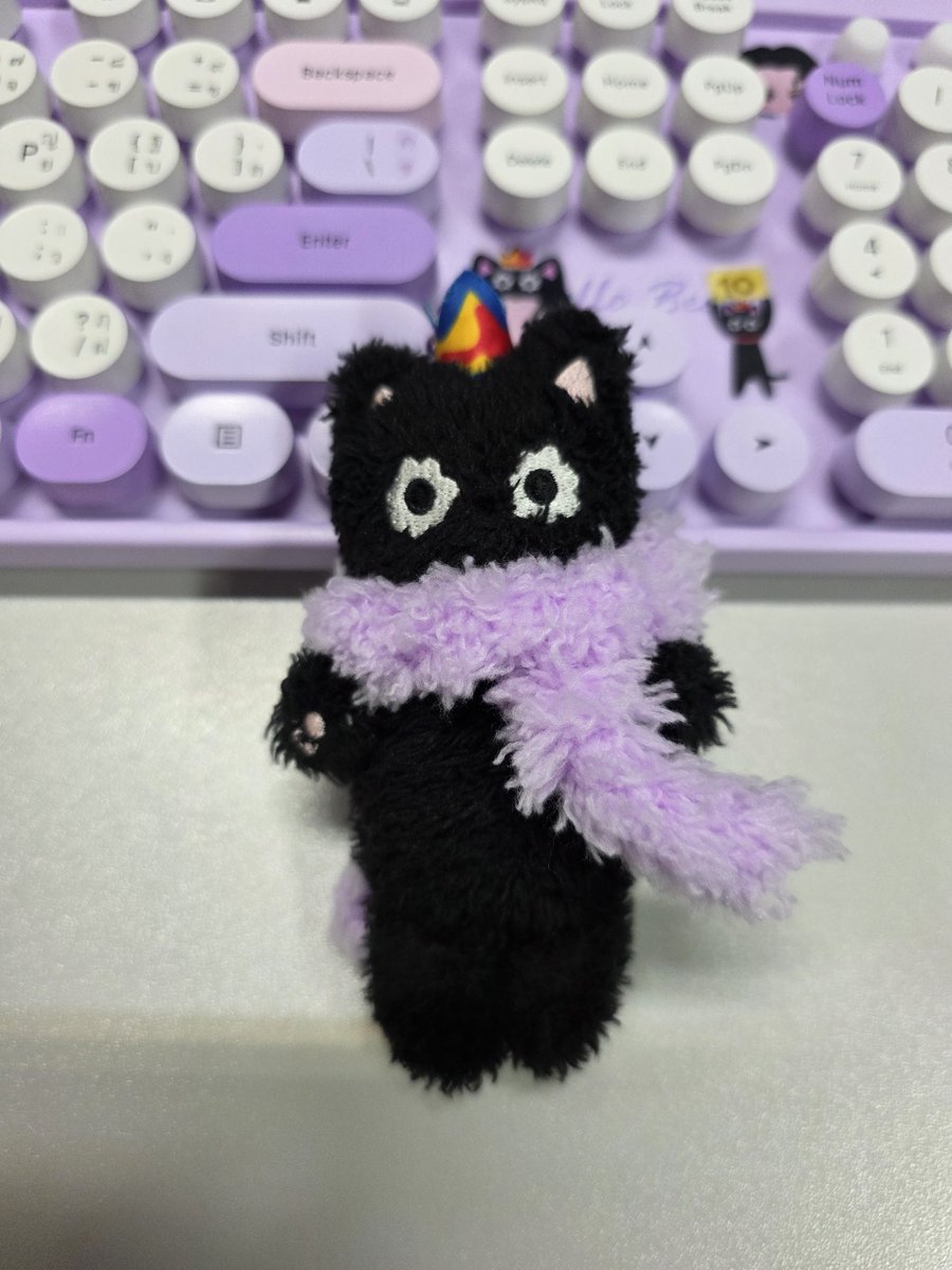 allof1981's tweet image. ใครสตรีม 1/12 เรามีของขอบคุณเล็กๆ น้อยๆ สำหรับคนสตรีม 
💜 ชุดให้ยัยเล่จิ๋ว/เหมียวเตนล์ 10 cm+ผ้าพันคอม่วง (เลือกลายผ้าด้านล่าง) โควต้า 5 ชุด
💜 ที่ห้อยโทรศัพท์  3 ชิ้น 
💜 ยางรัดผมแมวดำ 3 ใบ
#เลิฟลี่สตรีมเตนล์ได้ #StreamForTEN 
ทัก DM แปะหลักฐานสตรีม มาได้เลย (ส่งให้ฟรี)