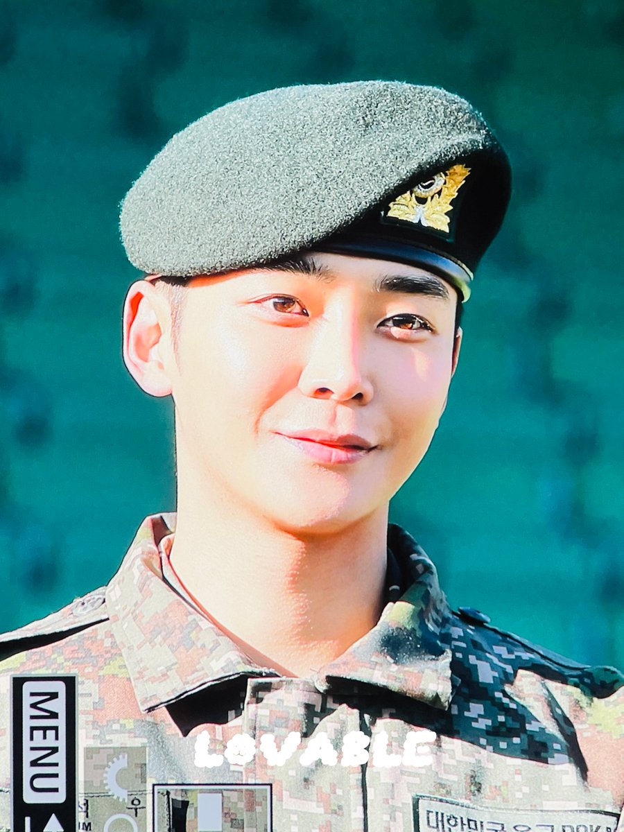 lovablerowoon's tweet image. 251203 육군훈련소 수료식🫡

#로운 #ROWOON #김석우 #KIMSEOKWOO #ロウン