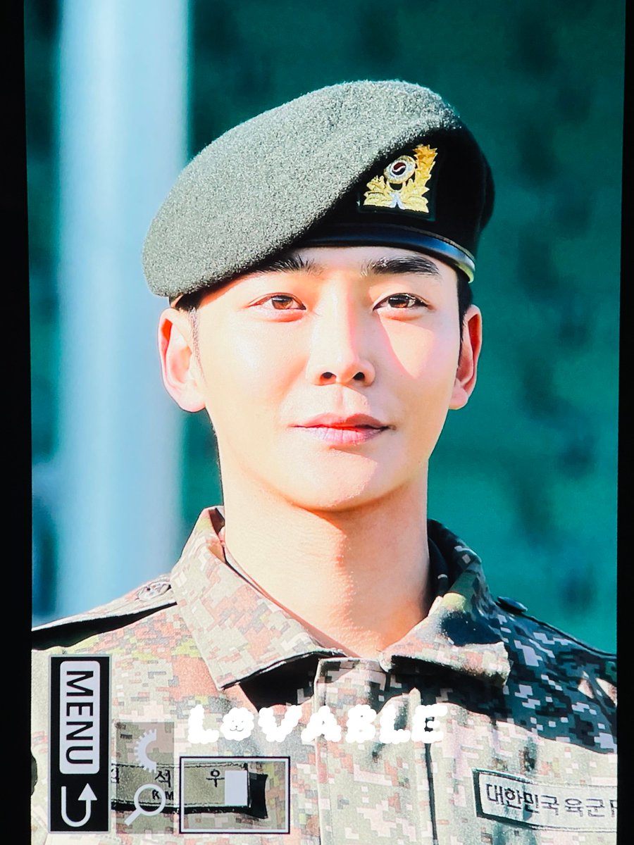 lovablerowoon's tweet image. 251203 육군훈련소 수료식🫡

#로운 #ROWOON #김석우 #KIMSEOKWOO #ロウン