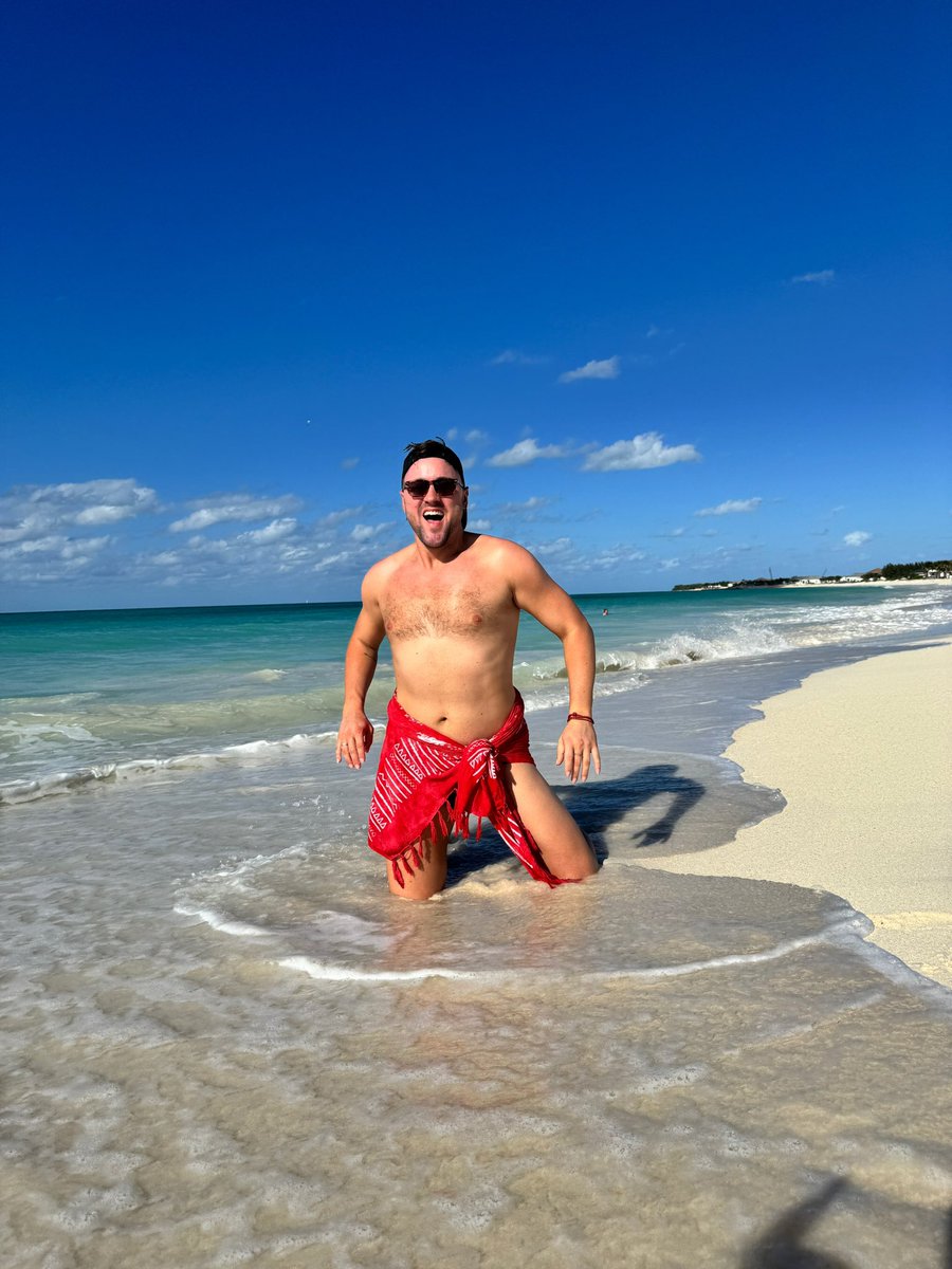 dancingdyll's tweet image. wish I was here