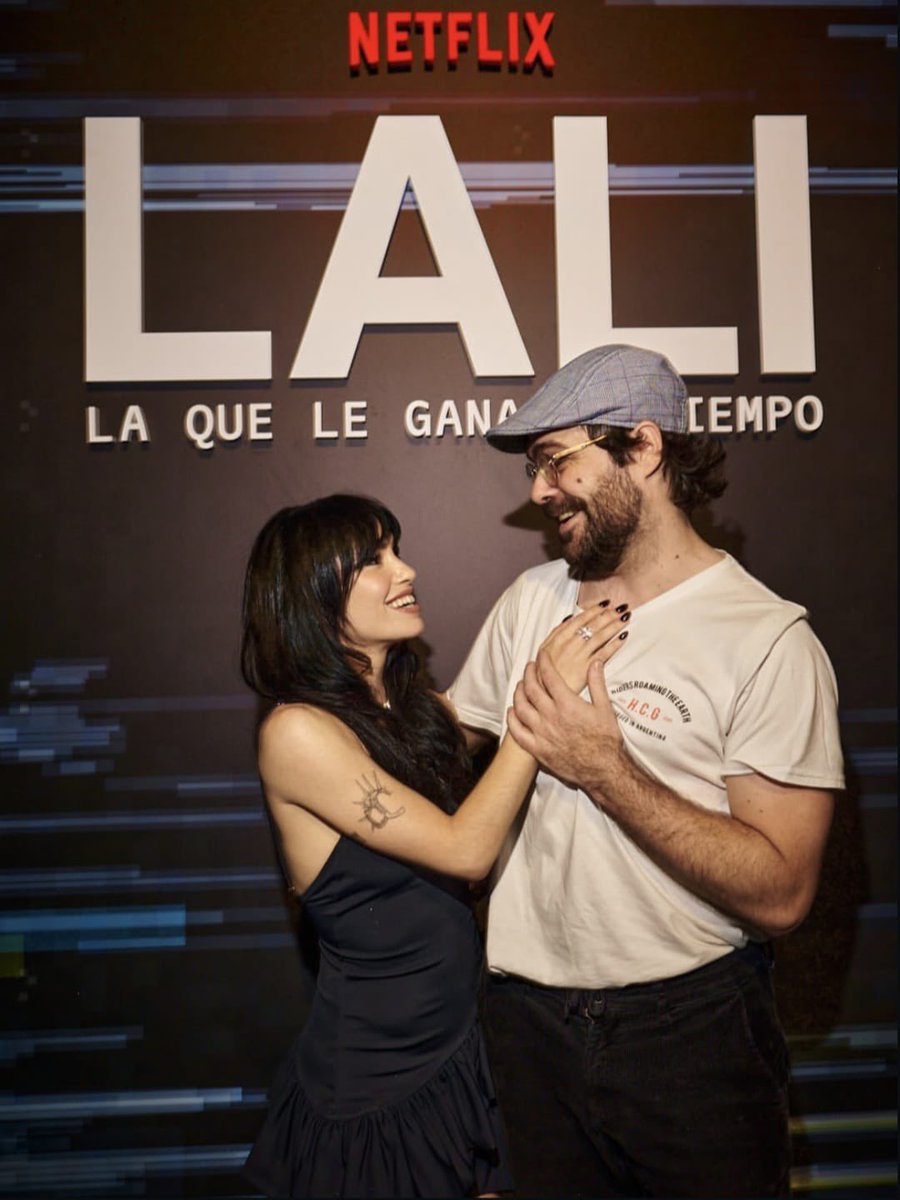 DIOS QUE ES ESTA FOTO😭😭😭😭