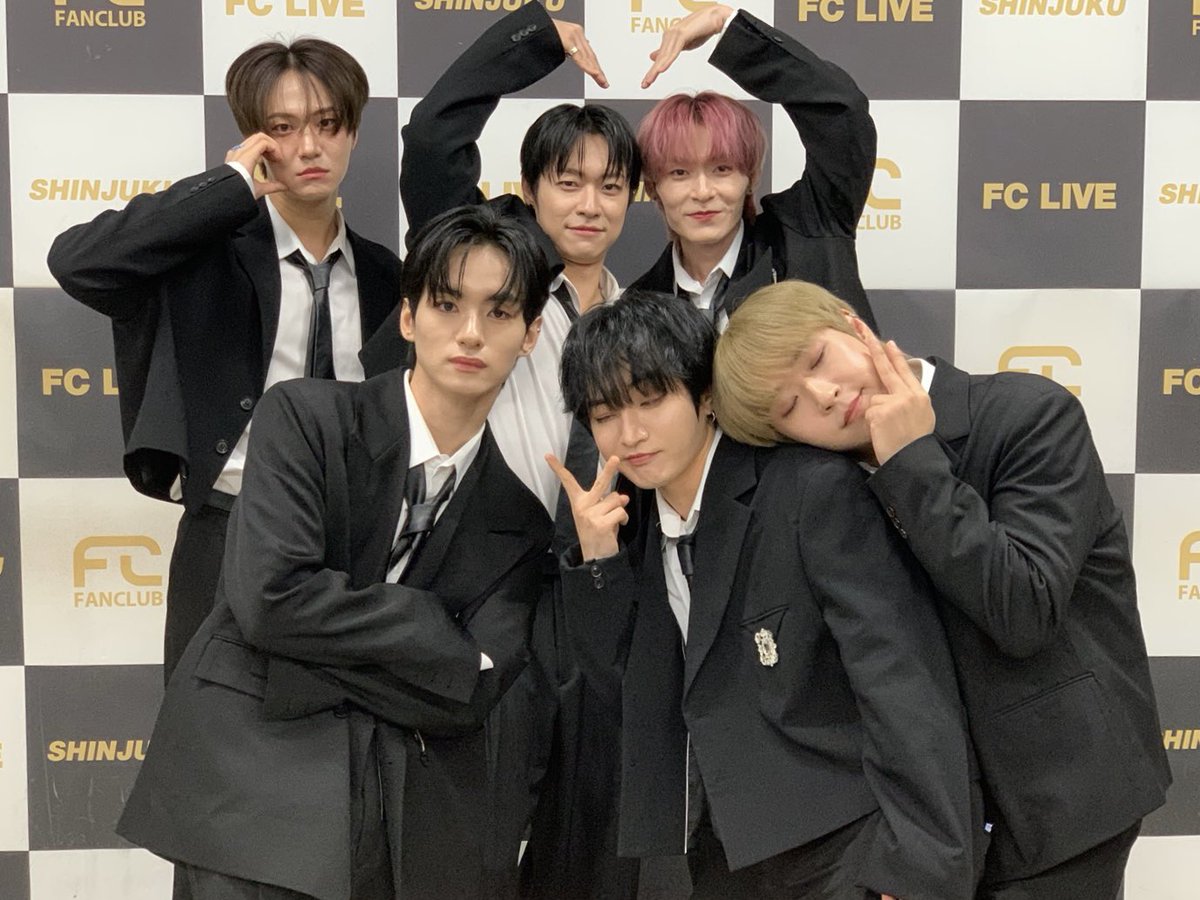 FCLIVE ROOKIE tweet media