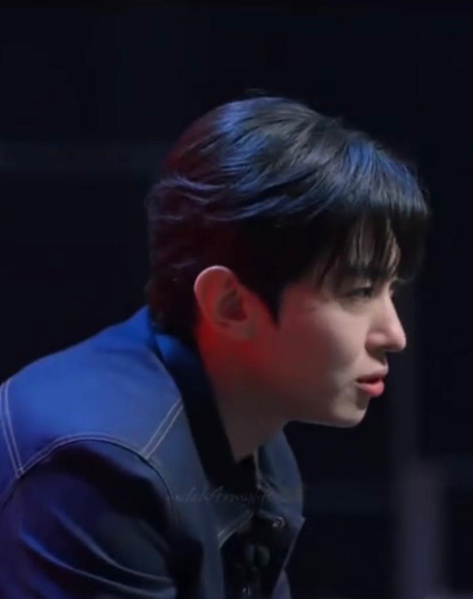 His beauty >>

#DEX #덱스 #iamboxer